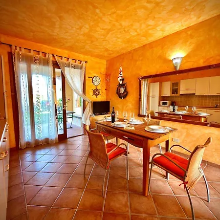 Casa vacanze Tra Mare Cristallino E Relax A Porto Sanpaolo *